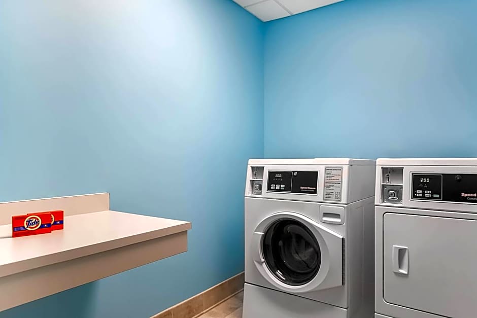 Courtyard by Marriott Tampa Brandon