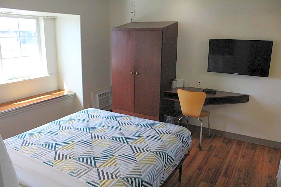 Motel 6-Idaho Falls, ID - Snake River