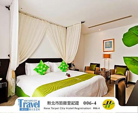 Superior Suite with Spa Bath