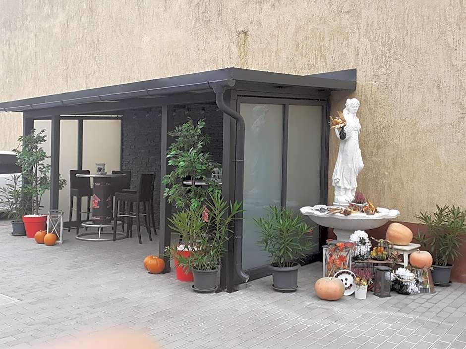 Familia Panzió & Apartmanház Győr