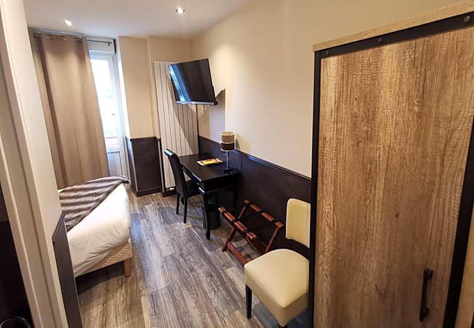Logis Hotel Des Bains
