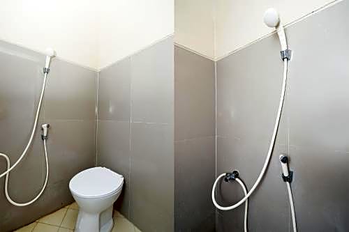 SPOT ON 2027 Putri Guest House Syariah