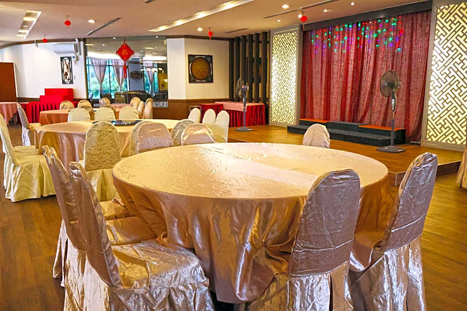 Crystal Crown Hotel Harbour View Port Klang