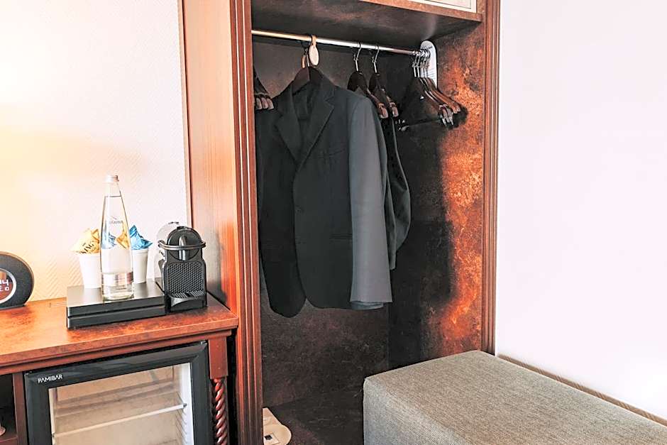 King's Hotel Center Superior