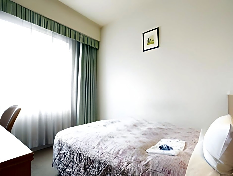Pearl Hotel Ota