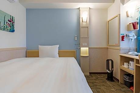 Deluxe Single - Parking Confirmation Required Before Booking