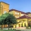 La Quinta Inn & Suites by Wyndham San Antonio North Stone Oak