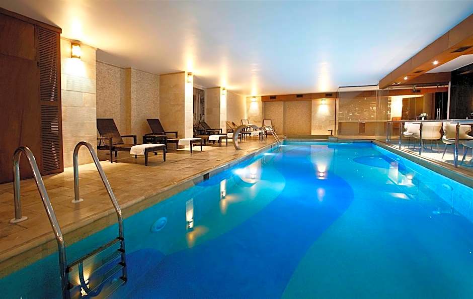 Darkhill Hotel