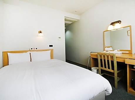 Double Room - Non-Smoking