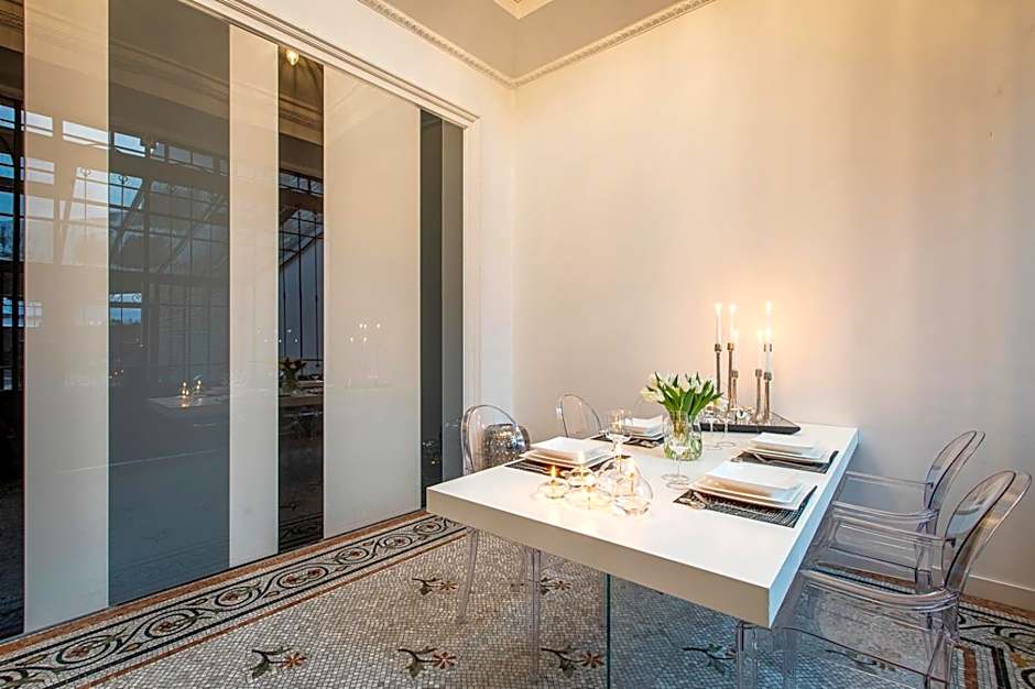 Maison Noppius - Love Hotel