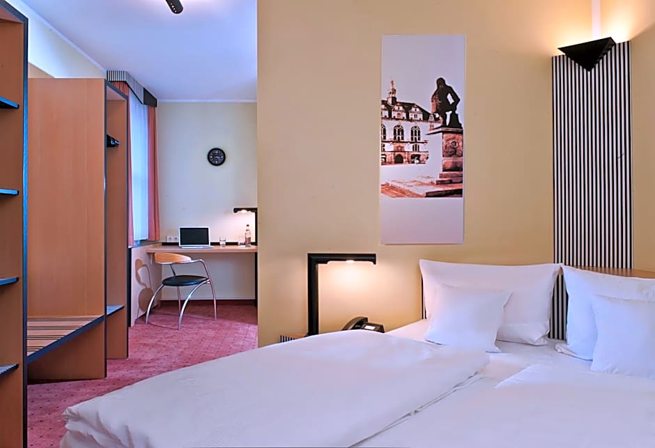 Tryp By Wyndham Halle