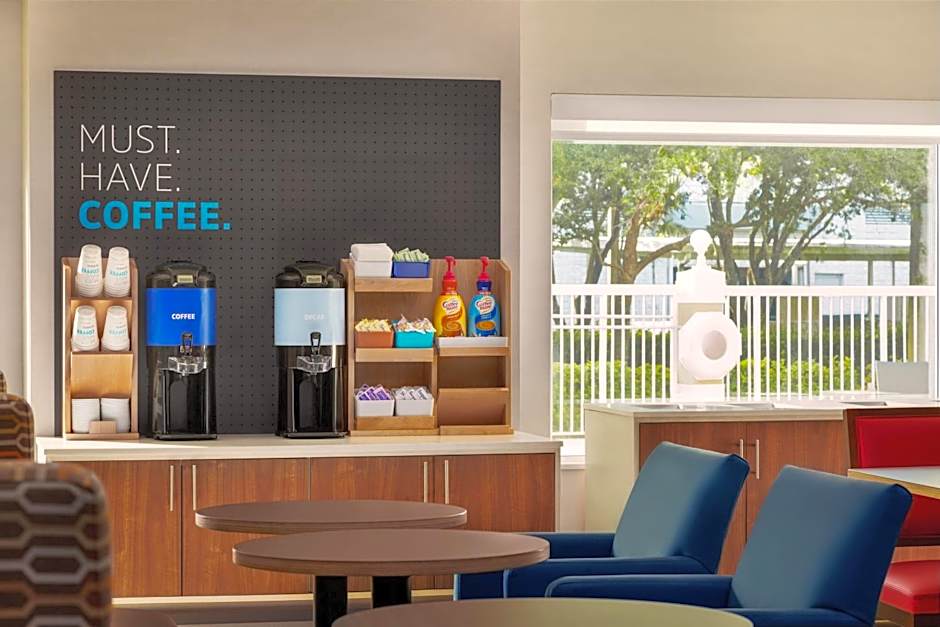 Holiday Inn Express Hotel & Suites Pembroke Pines Sheridan Street By IHG