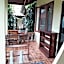 Jungle Hut Bungalows & Hotel