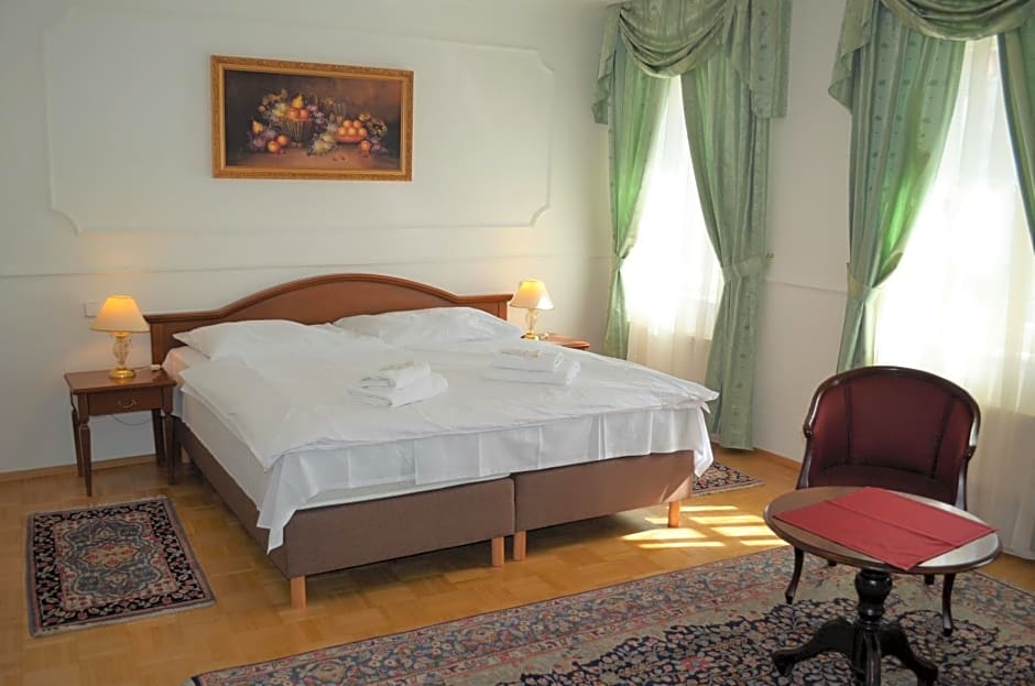Hotel Renesance Krasna Kralovna