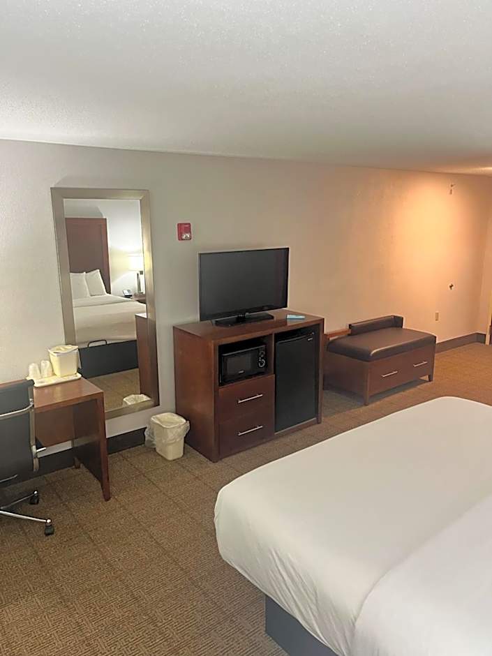 Comfort Inn & Suites