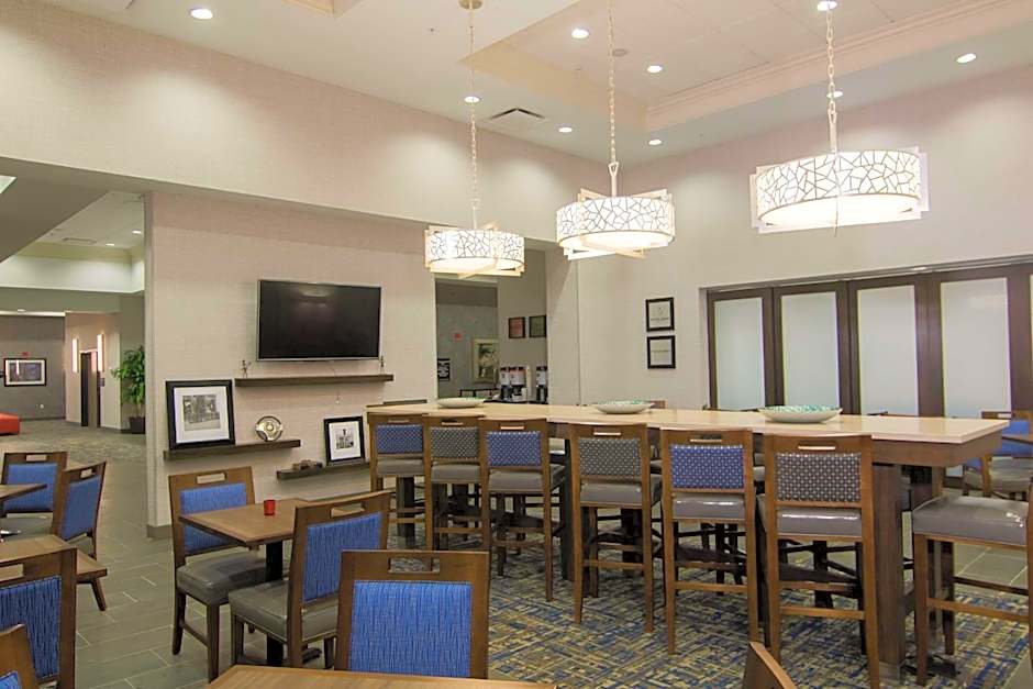 Hampton Inn By Hilton & Suites Tulsa Downtown, Ok