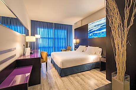 Vincci Room