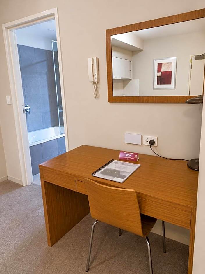 Gladstone Downtown Central Apartment Hotel Official