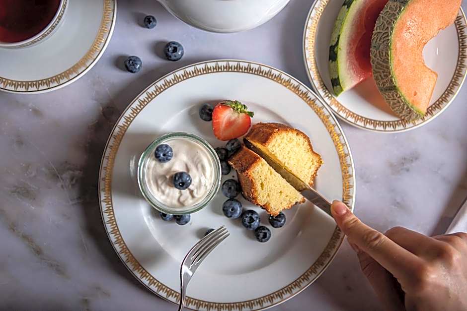 Hotel Holt - The Art Hotel