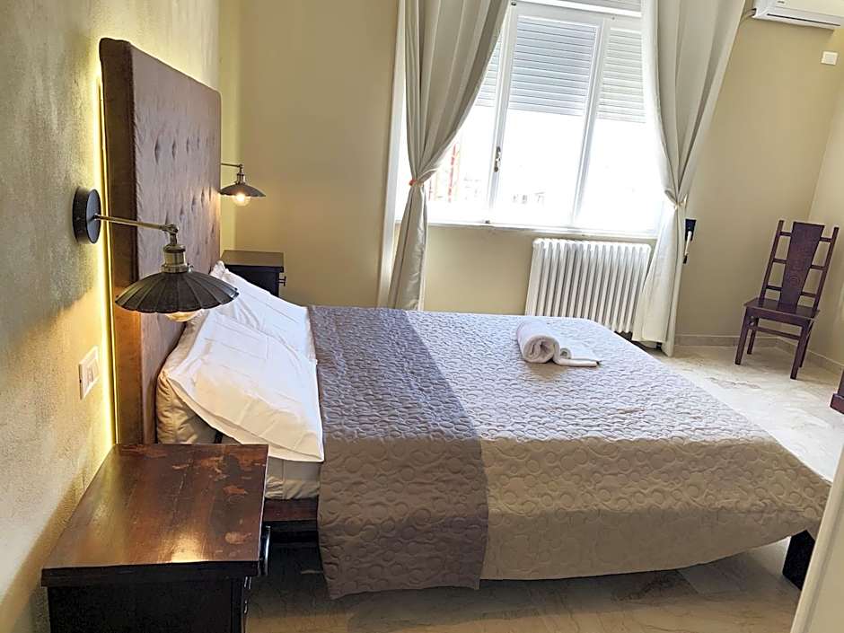 L'Attico di Piazza Mazzini Rooms