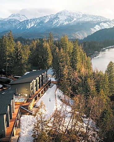 Basecamp Resorts Revelstoke