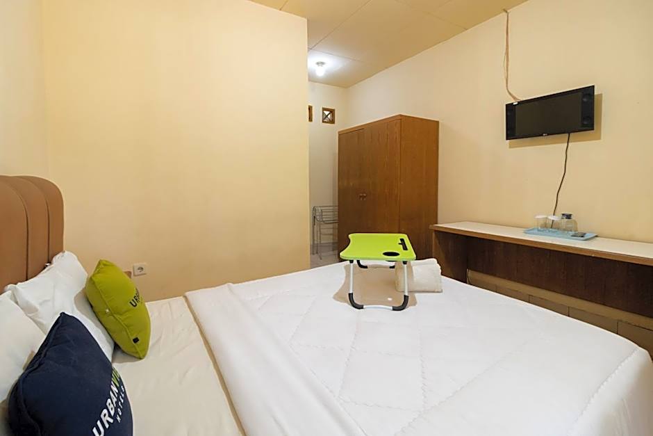 Urbanview Hotel Griya Astoeti 2 Cisarua Puncak