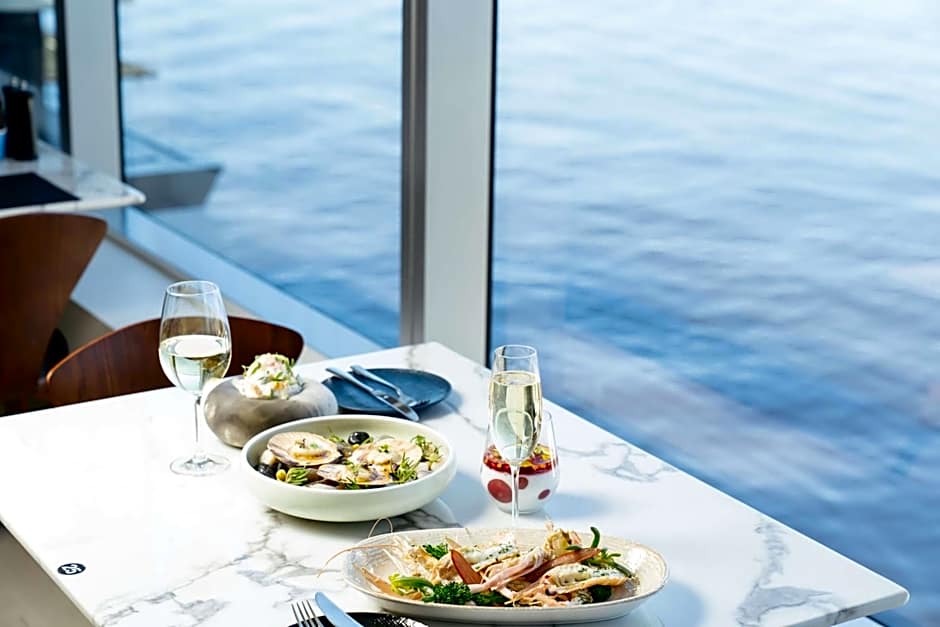 DoubleTree By Hilton Perth Waterfront