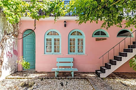 Single Room with Shared Bathroom