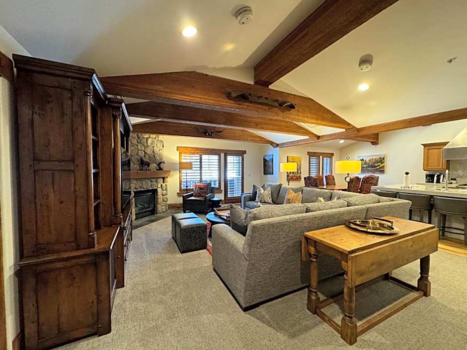 The Chateaux Deer Valley