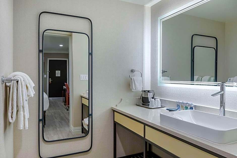 Bluestem Hotel Torrance Los Angeles, Ascend Hotel Collection