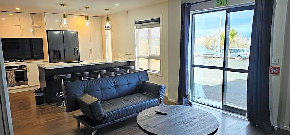 Lakefront Lodge Taupo