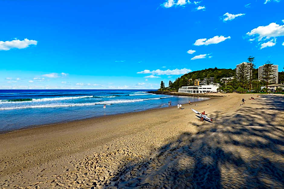 Pacific Regis Beachfront Holiday Apartments