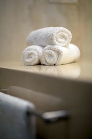 2 Double Beds Non-Smoking