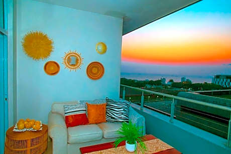 Gateway Oceans - 2 Adults & 4 Children ONLY - Families or 1 Couple only - No parties