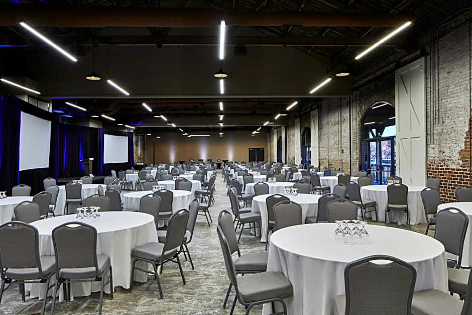 Aloft Wilmington at Coastline Center