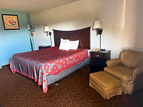 King Room - Accessible/Non-Smoking