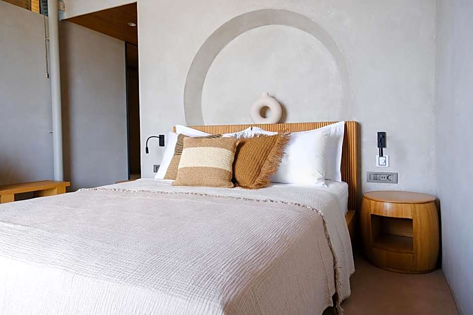 Birdcage 33 Hotel - Adult Only