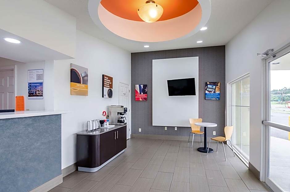 Motel 6-Troutville, VA