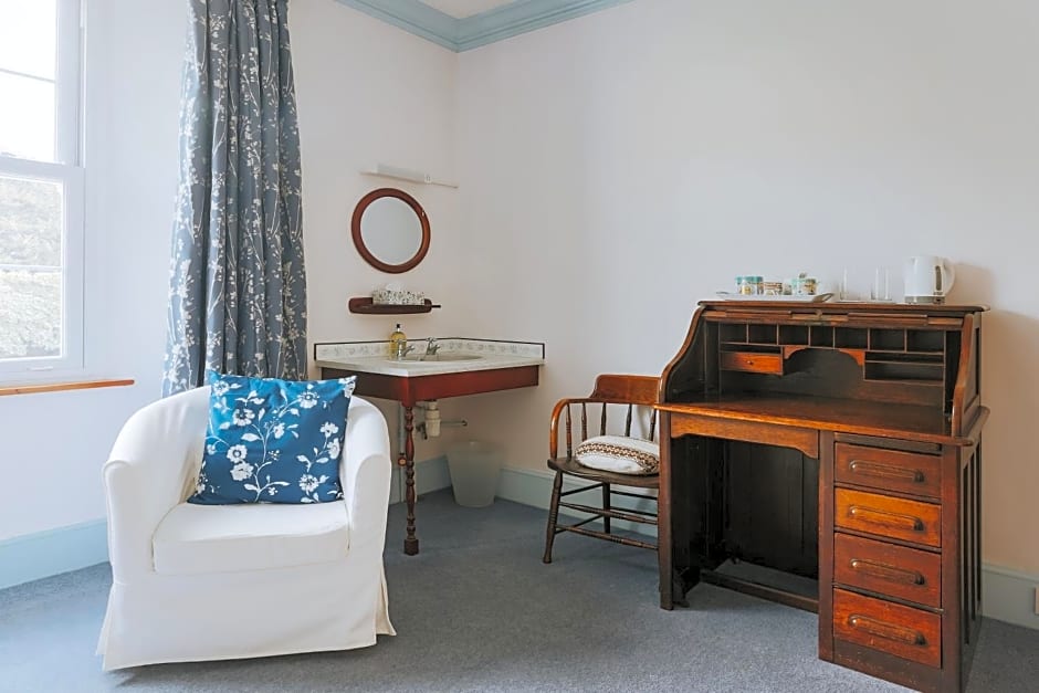 Ivy House Cornwall B&B – St. Austell