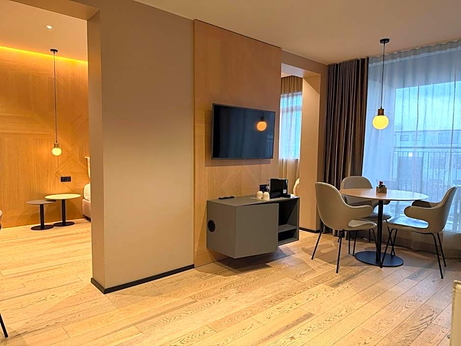 Hotel Lotus
