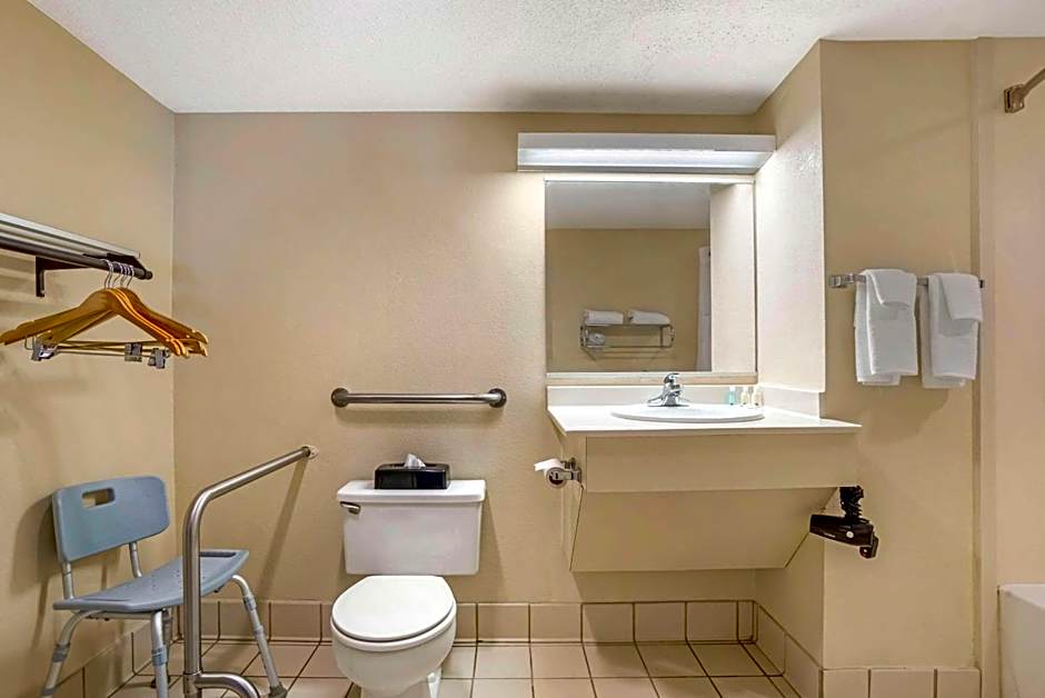 Quality Inn near Speedway