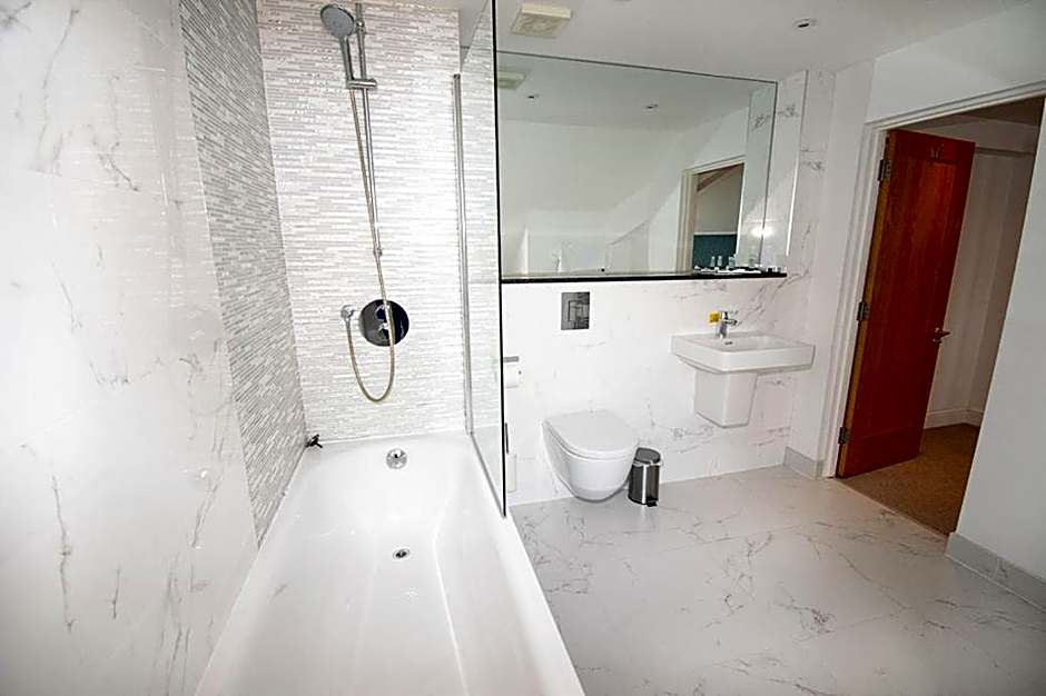 Beachcliff Rooms & Apartments