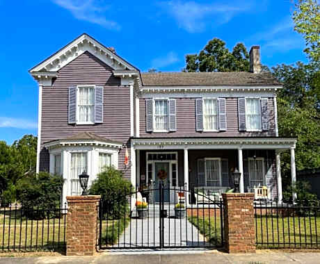 The Wynne House Inn