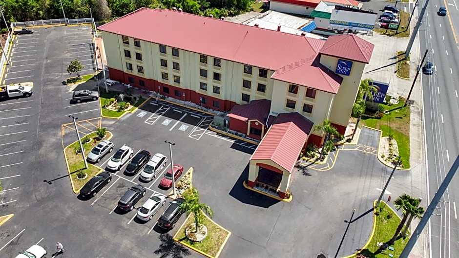 Sleep Inn Leesburg Chain of Lakes