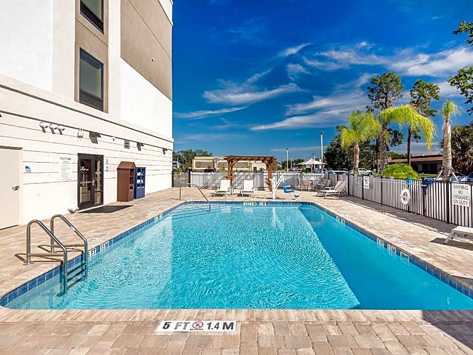 Holiday Inn Express & Suites Lakeland South By IHG
