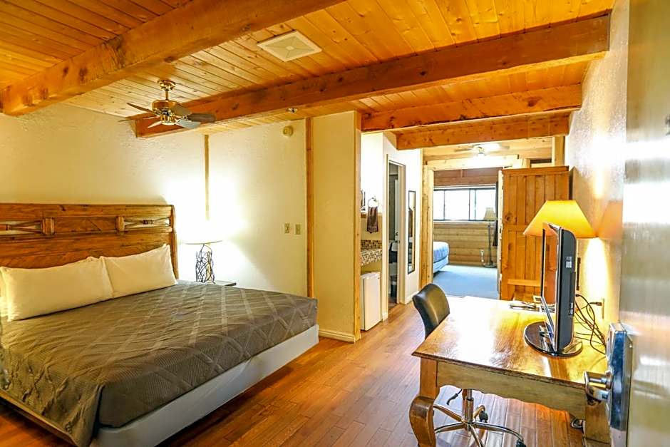 The Boulder Creek Lodge