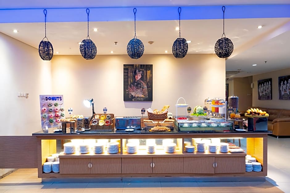 Atrium Premiere Hotel