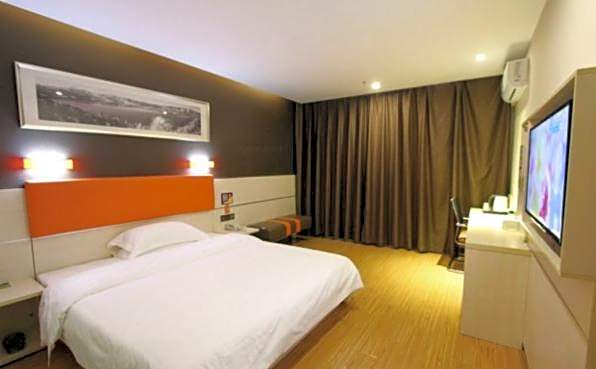 7 Days Premium Yunfu Xinxing Coach Terminal Branch