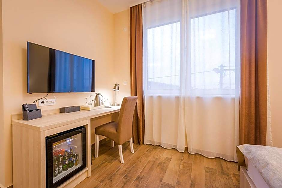 Hotel Mar Garni