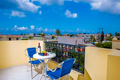 Irida Apartments Malia by Estia